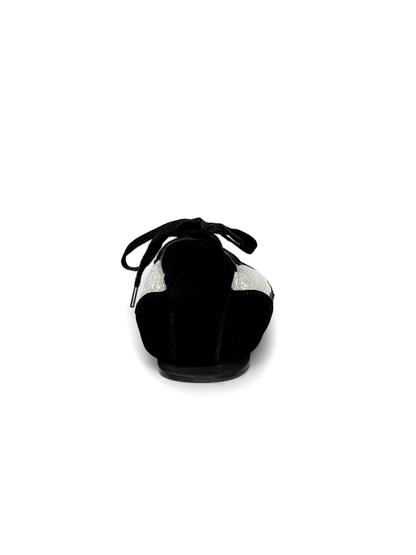 Tênis Preto e Branco em Couro