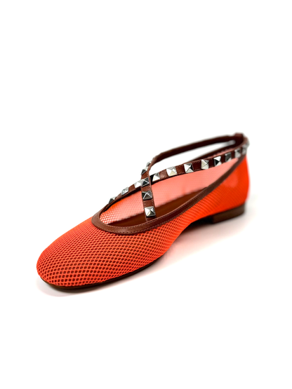 Sapatilha Laranja com Tiras de Spikes 