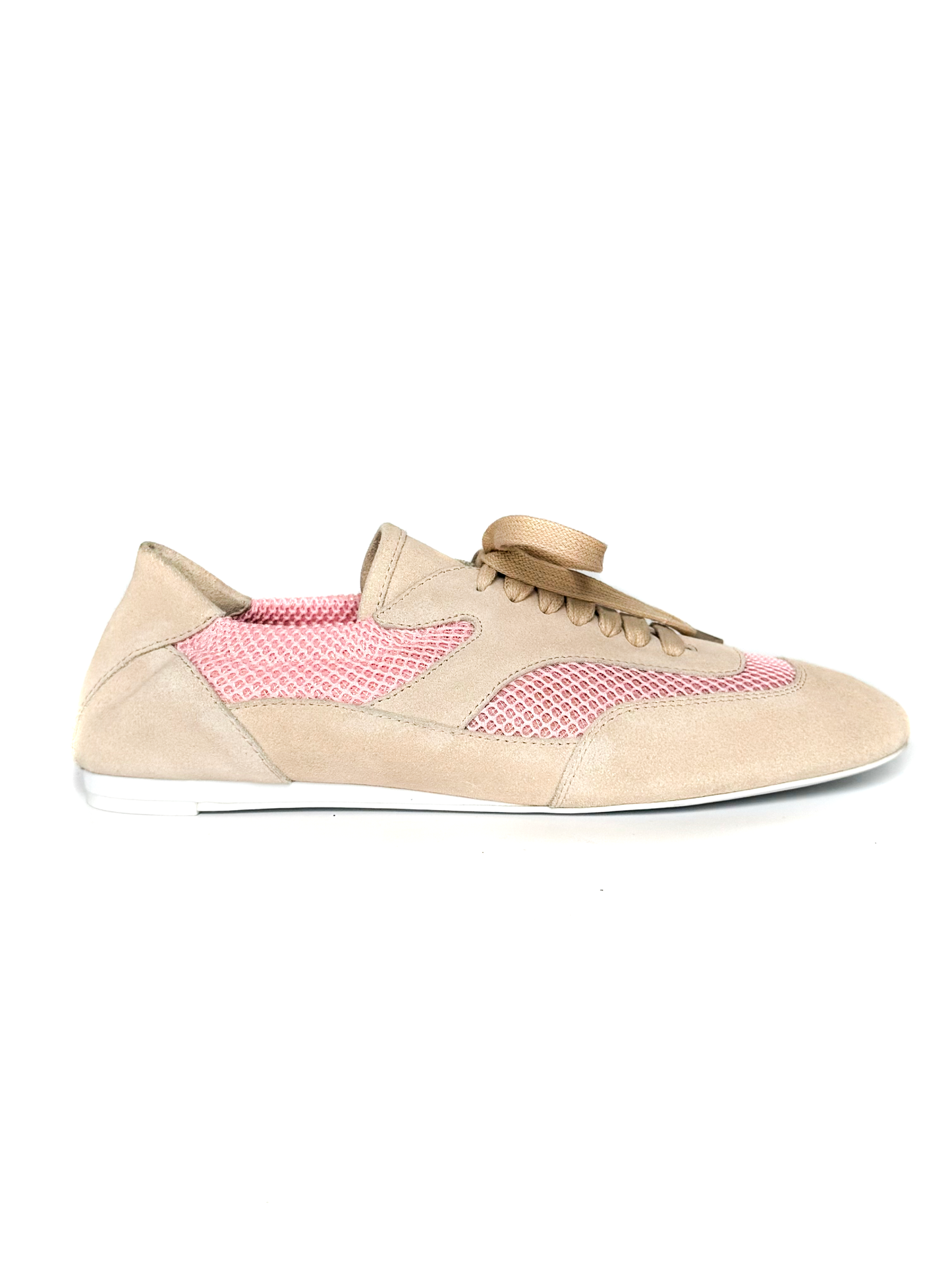 Tênis em Couro com Malha Rosa