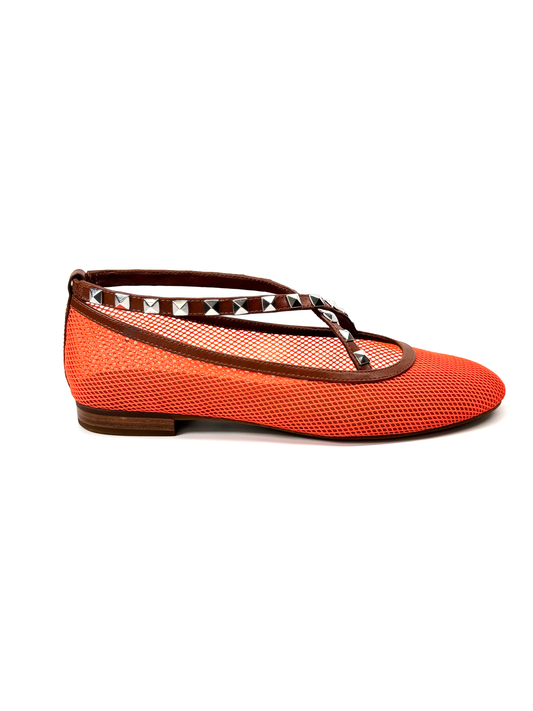 Sapatilha Laranja com Tiras de Spikes 
