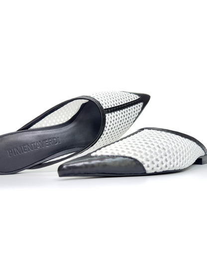 Mule Preto e Branco 